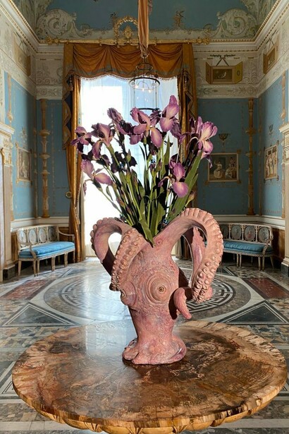 Bertozzi & Casoni, Rocco, 2025, ceramica policroma e bronzo. Courtesy Bertozzi & Casoni