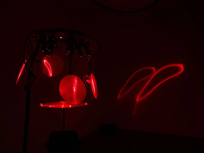 Alba Triana, La vida de lo no vivo, vista de exhibición. Cortesía de Galería Max Estrella