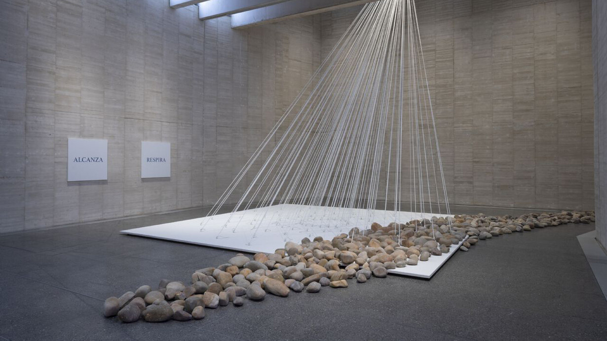 Yoko Ono, Insound and instructure, vista de exhibición. Cortesía del MUSAC