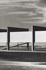 Projeto criado em 1951 por Lina Bo Bardi chamado Museu à beira do oceano, na praia de Itararé em São Vicente, litoral de Santos, São Paulo, Brasil