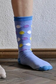 La Giornata dei Calzini Spaiati celebra l'importanza di accettare e rispettare tutte le differenze, grandi o piccole