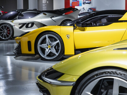 Ferrari design. Creative journeys 2010–2025, vista de exhibición. Cortesía del Museo Nazionale dell'Automobile