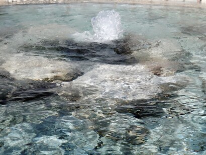 Una delle sorgenti termali di Viterbo, Italia, foto di Giancarlo de Zantet