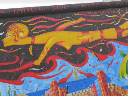 Mural en East Side Gallery, Berlín, Alemania
