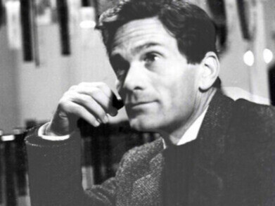 Photo de Pier Paolo Pasolini pendant le tournage du film « L'Évangile selon saint Matthieu »