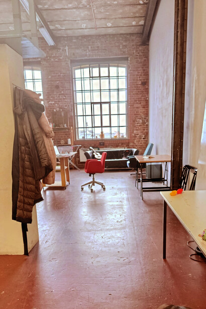 Parte interna del recinto Spinnerei, Leipzig, Alemania