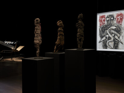Various artists, Theatre of cruelty, exhibition view. Courtesy of Casino Luxembourg