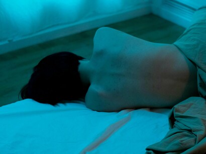 Entre sono e vigília, exposição e clausura, Swinton tornou-se a obra