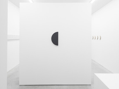 Matthew Feyld, A line is a dot that went for a walk, exhibition view. Courtesy of Arden + White Gallery