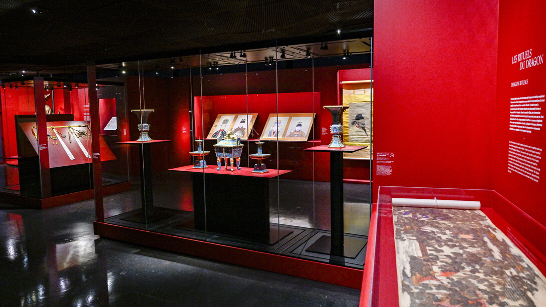 Dragons, vue d'exposition. Avec l'aimable autorisation du Musée du Quai Branly