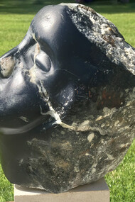 Ahuva Zeloof, Fractured