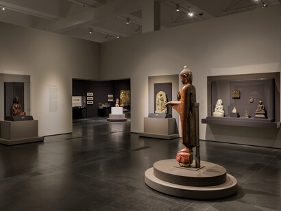 Realms of the dharma. Buddhist art across Asia, exhibition view. Courtesy of Los Angeles County Museum of Art (LACMA)