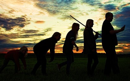 Cette image incarne la réflexion de Jacques Monod : comprendre comment, du chaos moléculaire, est née la complexité du vivant