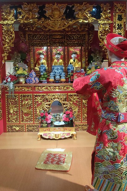 At the altar of the Mother Goddess, ritual becomes both performance and prayer © Photo by Daniel Gauss