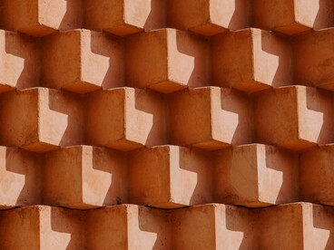 L’indeterminatezza dei concetti permette al pensiero di muoversi, adattarsi e reinventarsi di fronte alla mutevolezza del mondo