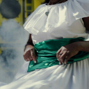 Gê Viana, Radiola de promessa (film still, detail), 2025. Courtesy of the artist and Whitechapel Gallery 