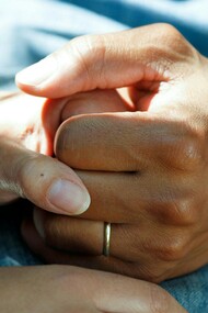 La vida en el hospital revela tanto la fortaleza como la vulnerabilidad humana