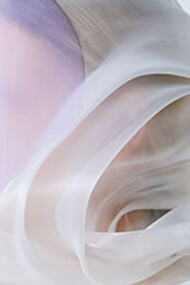 El enfoque de Ying Gao pone en tela de juicio las nociones tradicionales de la moda y el arte