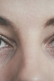 Lo sguardo di una donna. Cosa è percezione, cosa finzione?