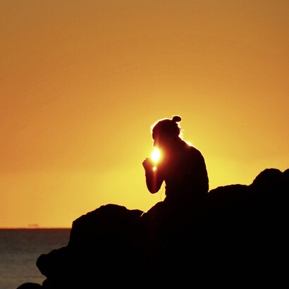 Questi segnali non decidono al nostro posto, ma accompagnano le scelte come suggerimenti gentili che orientano il cammino