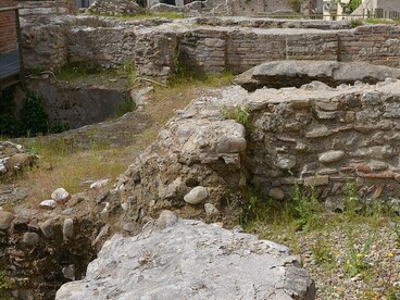 Dopo la conquista romana nel 268 a.C., il nome fu cambiato in Beneventum per conferirgli un significato più favorevole. Benevento, Italia