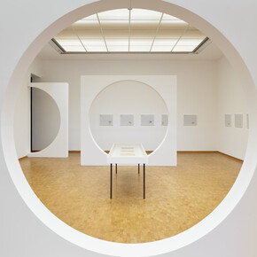 Evelyn Taocheng Wang. 2025 Wolfgang Hahn Prize, exhibition view. Courtesy of Museum Ludwig