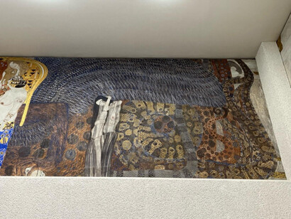 In 1902, Klimt created the Beethoven Frieze for the Fourteenth Vienna Secession exhibition, commemorating the 75th anniversary of Ludwig van Beethoven’s death