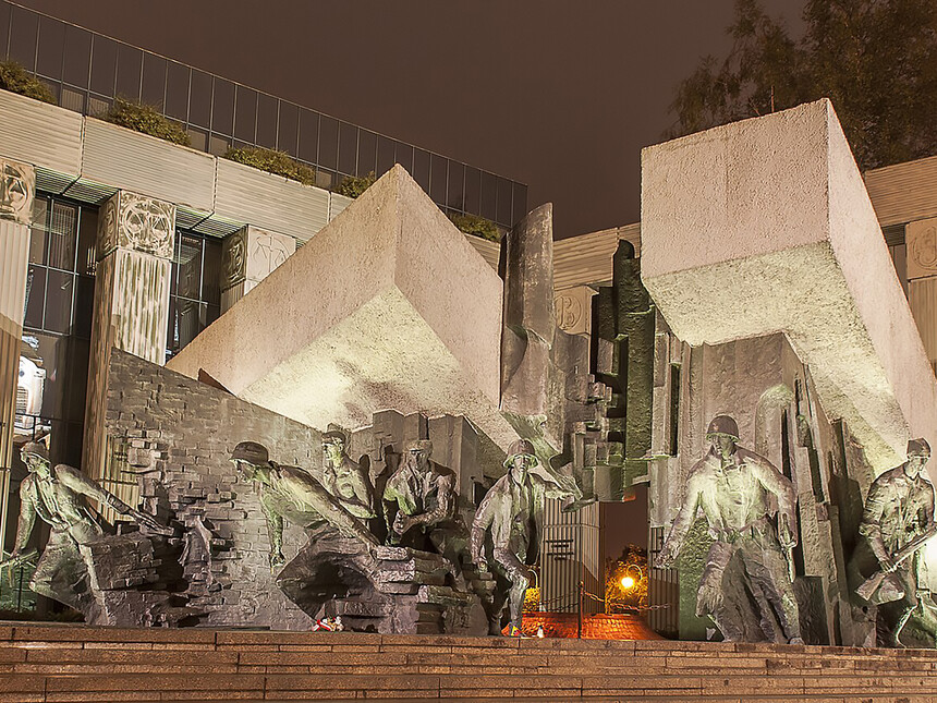 Warsaw: the phoenix city