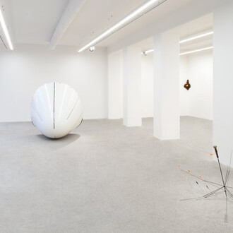 Ruoxi Jin, Microclimats, vue de l'exposition. Avec l'aimable autorisation de la galerie Mennour