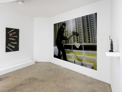 Arman, all that remains, exhibition view. Courtesy of Galerie Vallois