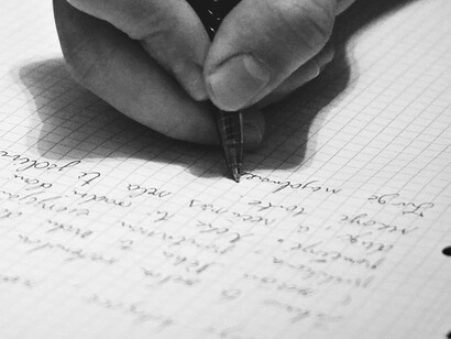 Roveredo è anche impegnato come educatore e ha utilizzato la scrittura come strumento di reinserimento sociale