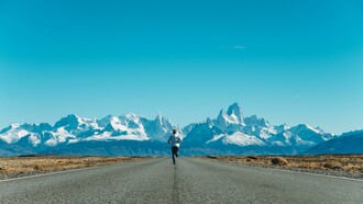 Patagonia, territorio narrato d'America dove si sono perpetuati solo le città e i luoghi che hanno saputo fare i conti con il vento