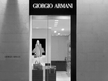 Giorgio Armani sottolinea la sua rivoluzione nel tailoring e il suo stile androgino