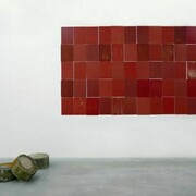 Francesco Carone, Vestigia, 2013 concrete, lichens cm 19 x 38 Ø each e Totem (Iconostasi), 2012 cardboard cm 178 x 275
