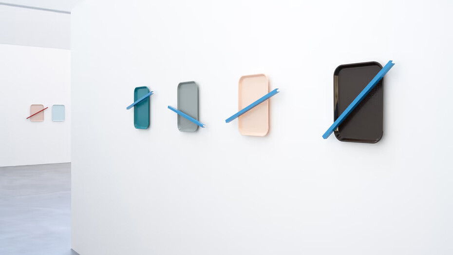 Florian Slotawa, Grammatik einfach erklärt, ausstellungsansicht. Mit freundlicher genehmigung von Von Bartha