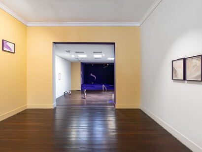 Santiago Díaz Escamilla, Nunca fue solo aquí (era, ya en otra parte), vista de exhibición. Cortesía de Casas Riegner