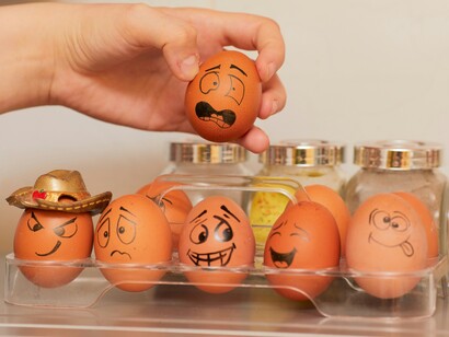 L'intelligenza emotiva aiuta a creare connessioni autentiche, mentre l'intelligenza artificiale può amplificarle rendendo le interazioni più efficienti e personalizzate  