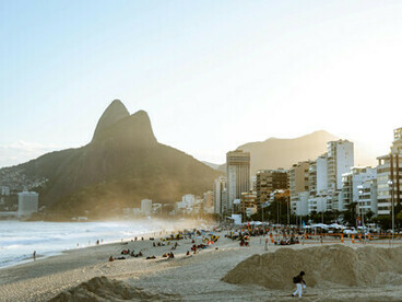 O espaço foi planejado para os leitores poderem contemplar as obras sem distrações, estimulando a concentração e a apreciação literária