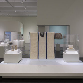 We live in painting. The nature of color in mesoamerican art, exhibition view. Courtesy of Los Angeles County Museum of Art (LACMA)