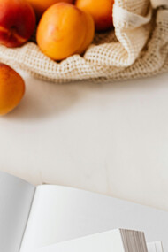 Saiba como o Guia Alimentar para a população brasileira promove uma alimentação saudável e sustentável, valorizando a cultura alimentar do país e orientando sobre a escolha consciente de alimentos naturais