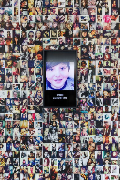 Training Humans, instalación de Trevor Paglen Kate Crawford (2019)