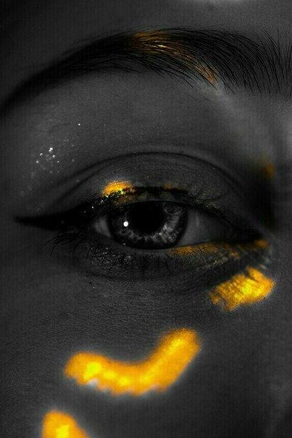 Cada descubrimiento tecnológico es, en el fondo, un hechizo que traduce las leyes invisibles del universo en materia tangible