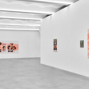 Özlem Altin, Holding, containing (racchiudere, contenere), vista della mostra. Per gentile concessione della Galleria SpazioA