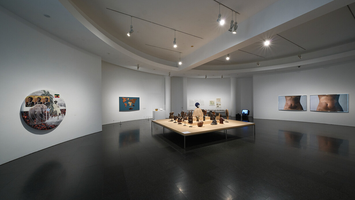Proyectar un planeta negro. El arte y la cultura de Panáfrica, vista de exhibición. Cortesía del MACBA