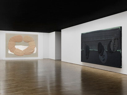 Guan Yinfu, 2718 kg, exhibition view. Courtesy of Long Museum