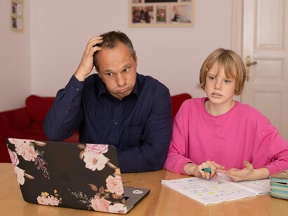 L’apprentissage avec un père évoque l'idée de "apprendre à deux"