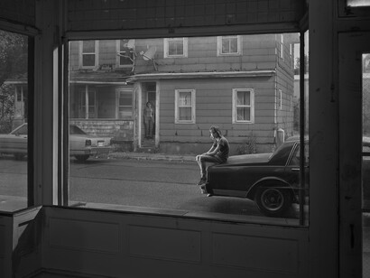 Gregory Crewdson, The storefront window, 2021-2022. Avec l'aimable autorisation de la galerie Templon