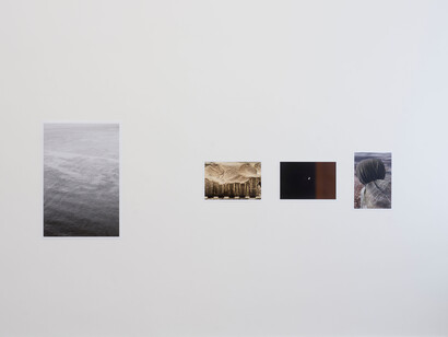 Peter Piller, Bürgerliche dämmerung, ausstellungsansicht. Mit freundlicher genehmigung der Galerie Barbara Wien