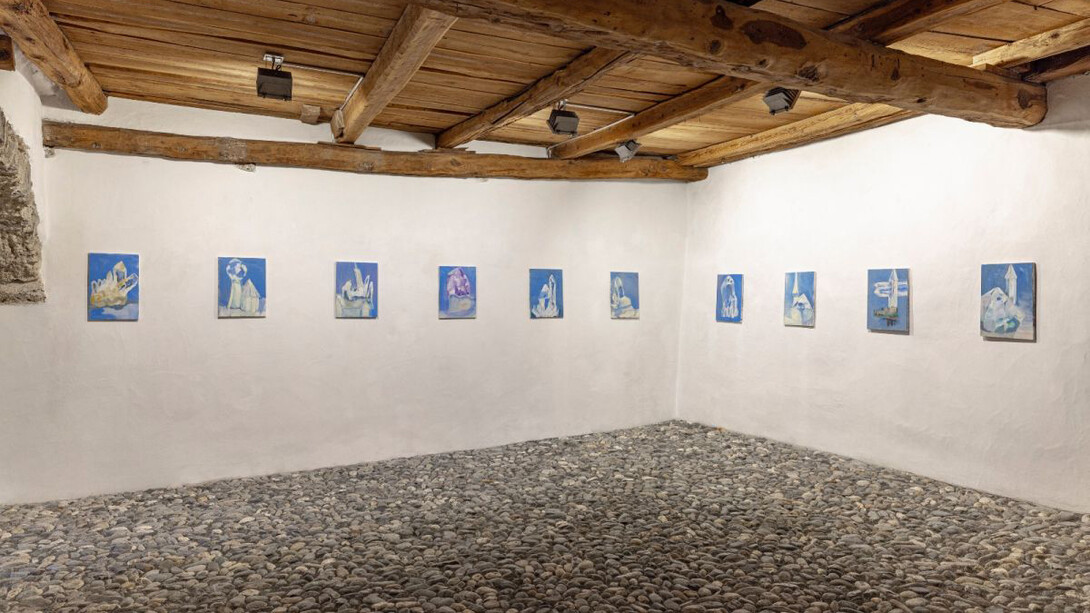 Various artists, Feelings of the season IV, exhibition view. Courtesy of Galerie Urs Meile