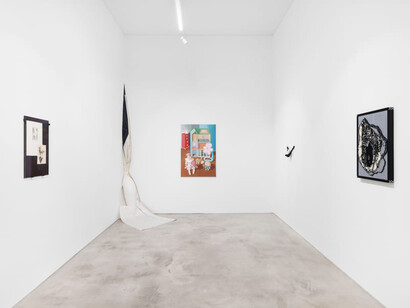 Various artists, Homework #4, exhibition view. Courtesy of Galeria Madragoa